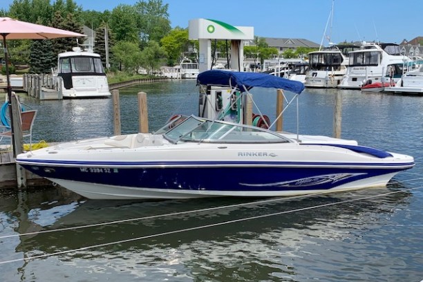 a small boat in a body of water